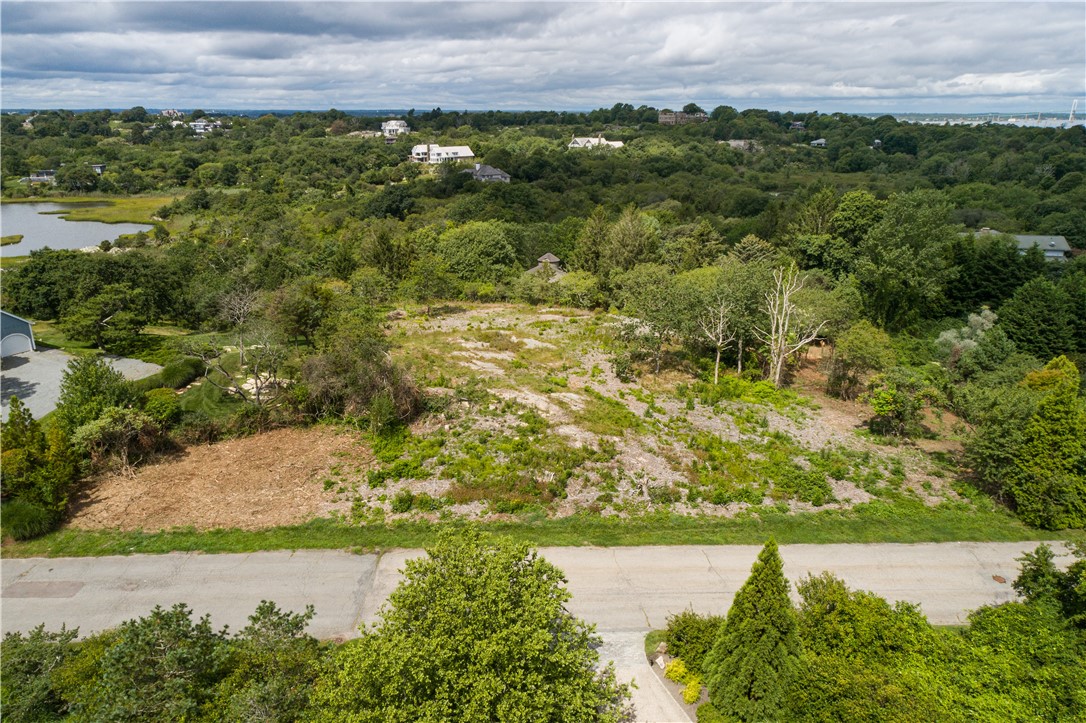 11 Ocean Heights Road Newport, RI 02840 - Photo 5 of 17