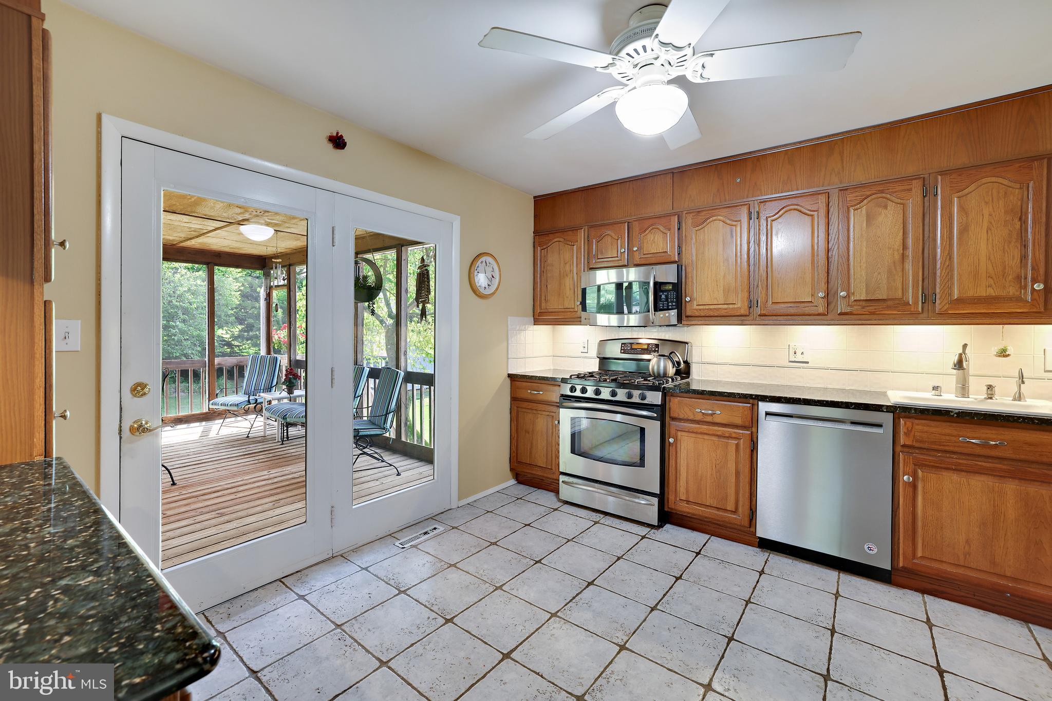 2517 Jonathan Road Ellicott City, MD 21042 - Photo 12 of 35 Gallery Image 12
