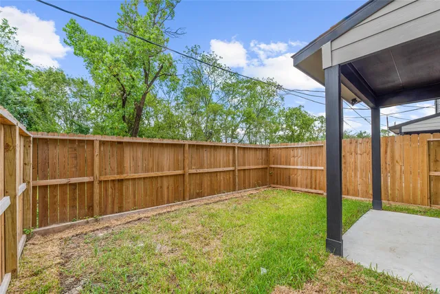 $1,850 | 8161 Tate Street, Unit B, Houston, TX 77028