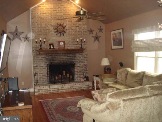 957 Lombard Road Rising Sun, MD 21911 - Photo 2 of 24 Family Room