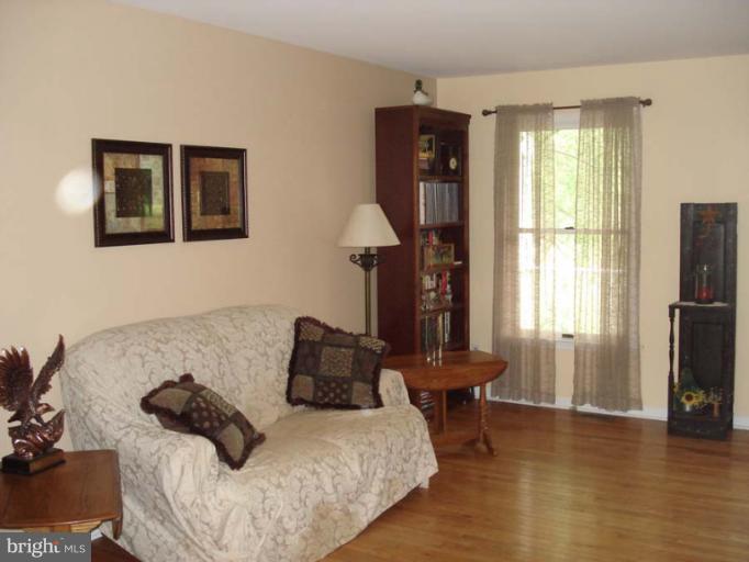 957 Lombard Road Rising Sun, MD 21911 - Photo 20 of 24 Living Room
