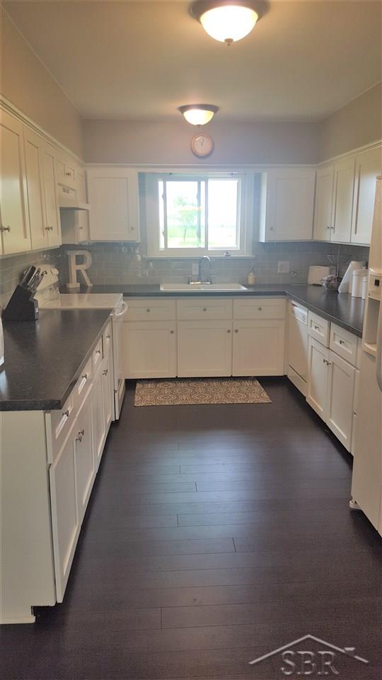 19885 Gratiot Road Merrill, MI 48637 - Photo 6 of 16 31323312-5.JPG