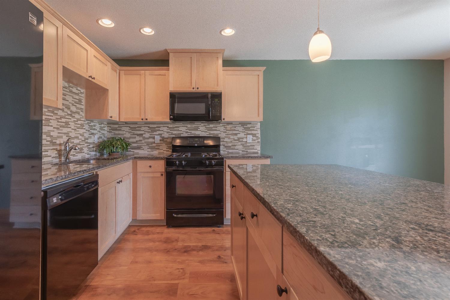1487 Ridge Way Medford, OR 97504 - Photo 4 of 25 Additional Photo