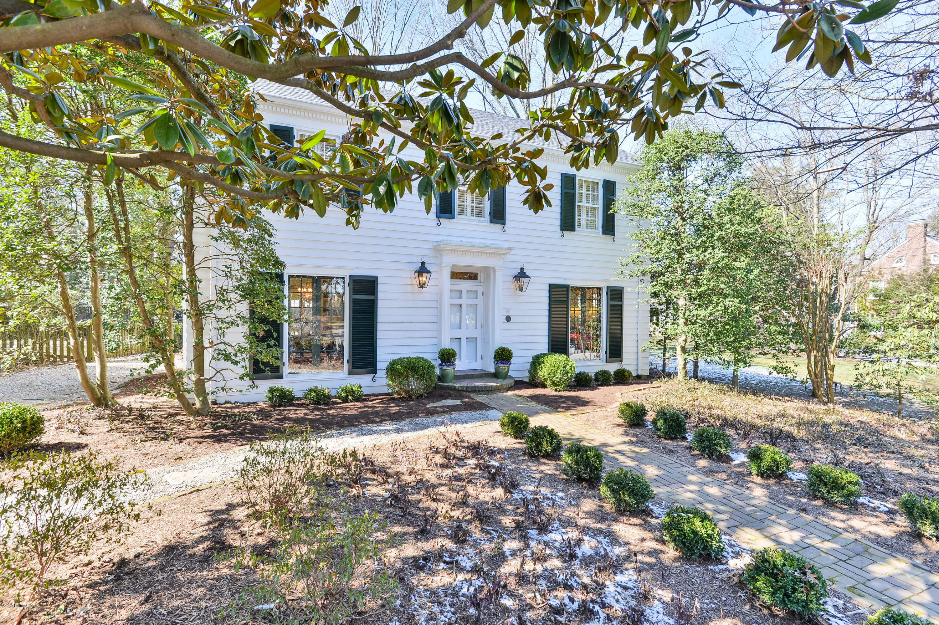 658 Upland Road Louisville, KY 40206 - Photo 46 of 49 006 LSIR 20190306 1055