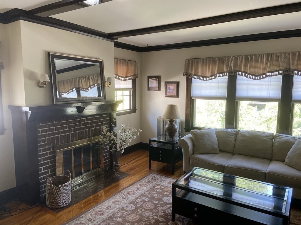 1 St Elmo Road Worcester, MA 01602 - Photo 8 of 19