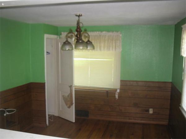 19 Seneca Street Springfield, MA 01151 - Photo 5 of 10 Gallery Image 5