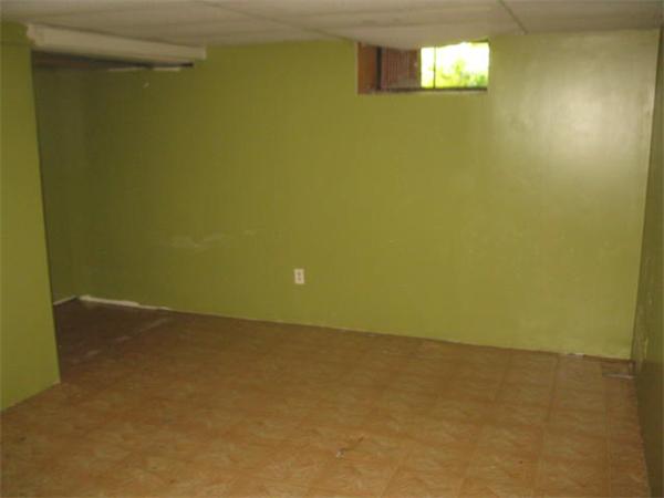 19 Seneca Street Springfield, MA 01151 - Photo 8 of 10 Gallery Image 8