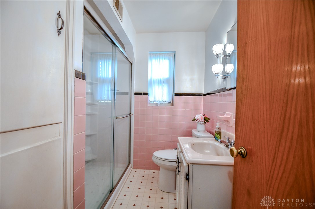 917 Devonshire Road Dayton, OH 45419 - Photo 19 of 32