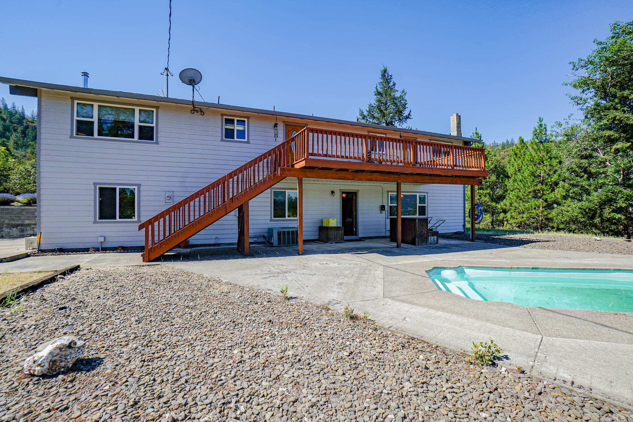 2105 Knowles Road Medford, OR 97501 - Photo 32 of 40 DSC00138