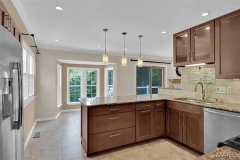 $515,000 | 56 Forest Crest Drive, Chesterfield, MO 63017