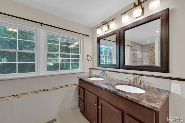 $515,000 | 56 Forest Crest Drive, Chesterfield, MO 63017