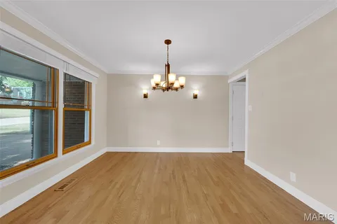 $515,000 | 56 Forest Crest Drive, Chesterfield, MO 63017