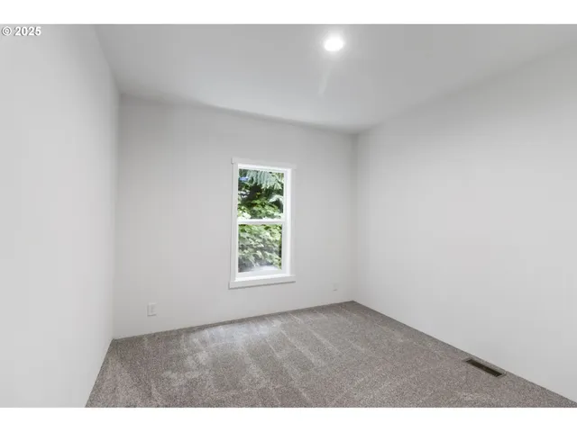 $345,000 | 92683 Two Lks Lane, Blachly, OR 97412