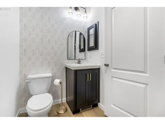 $345,000 | 92683 Two Lks Lane, Blachly, OR 97412