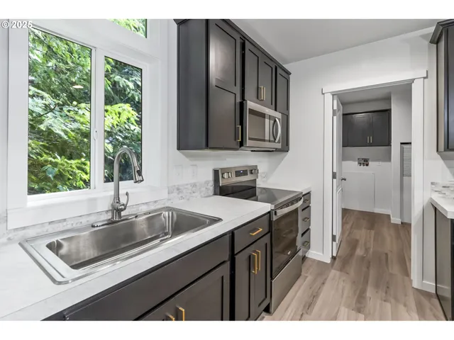 $345,000 | 92683 Two Lks Lane, Blachly, OR 97412