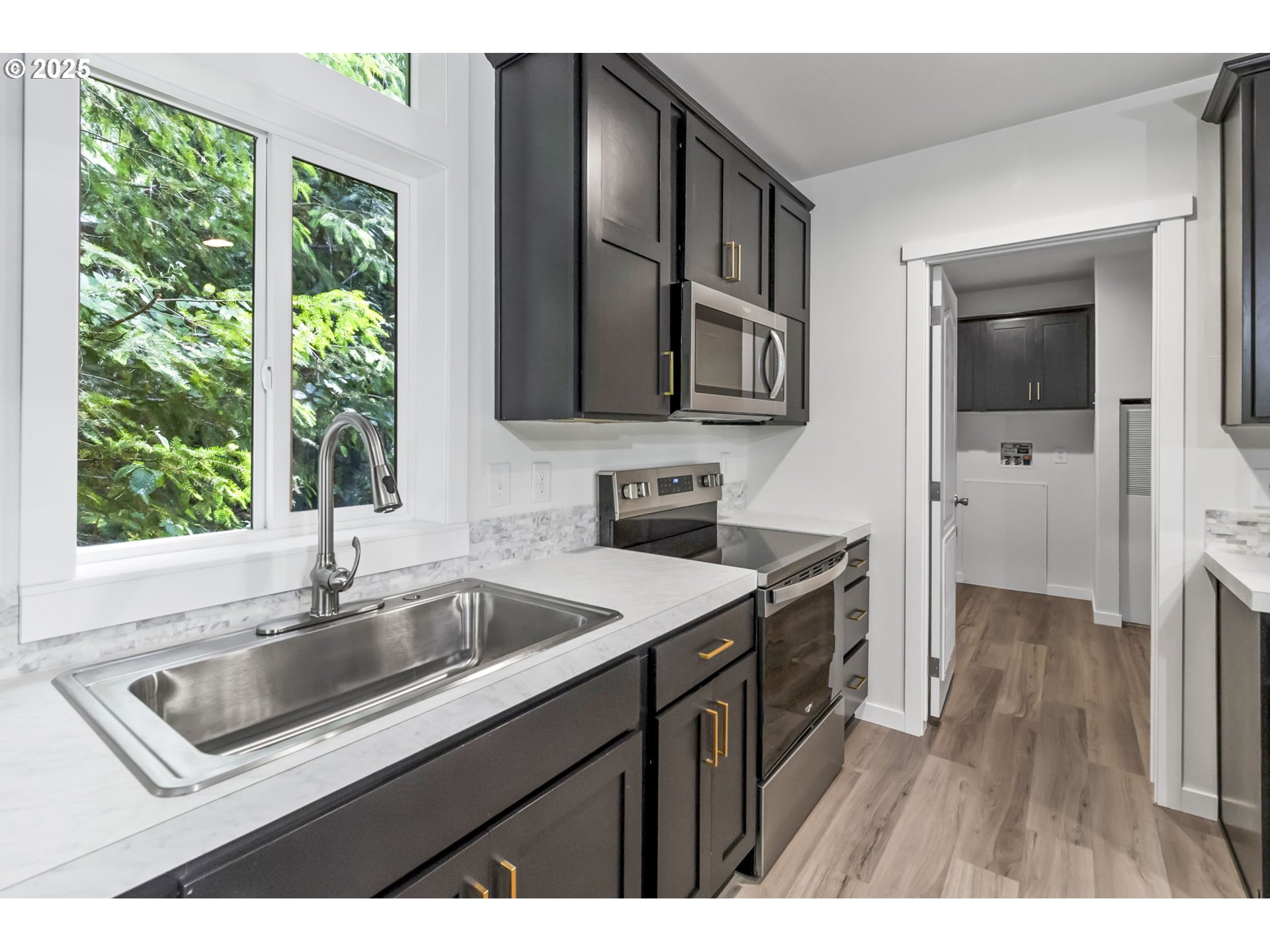 92683 Two Lks Lane Blachly, OR 97412 - Photo 8 of 24