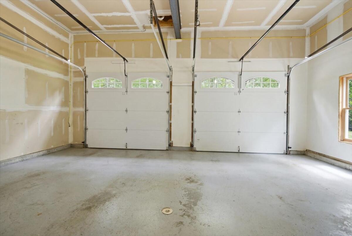 897 Main Street Wayne, ME 04284 - Photo 97 of 157 073-Garage-02