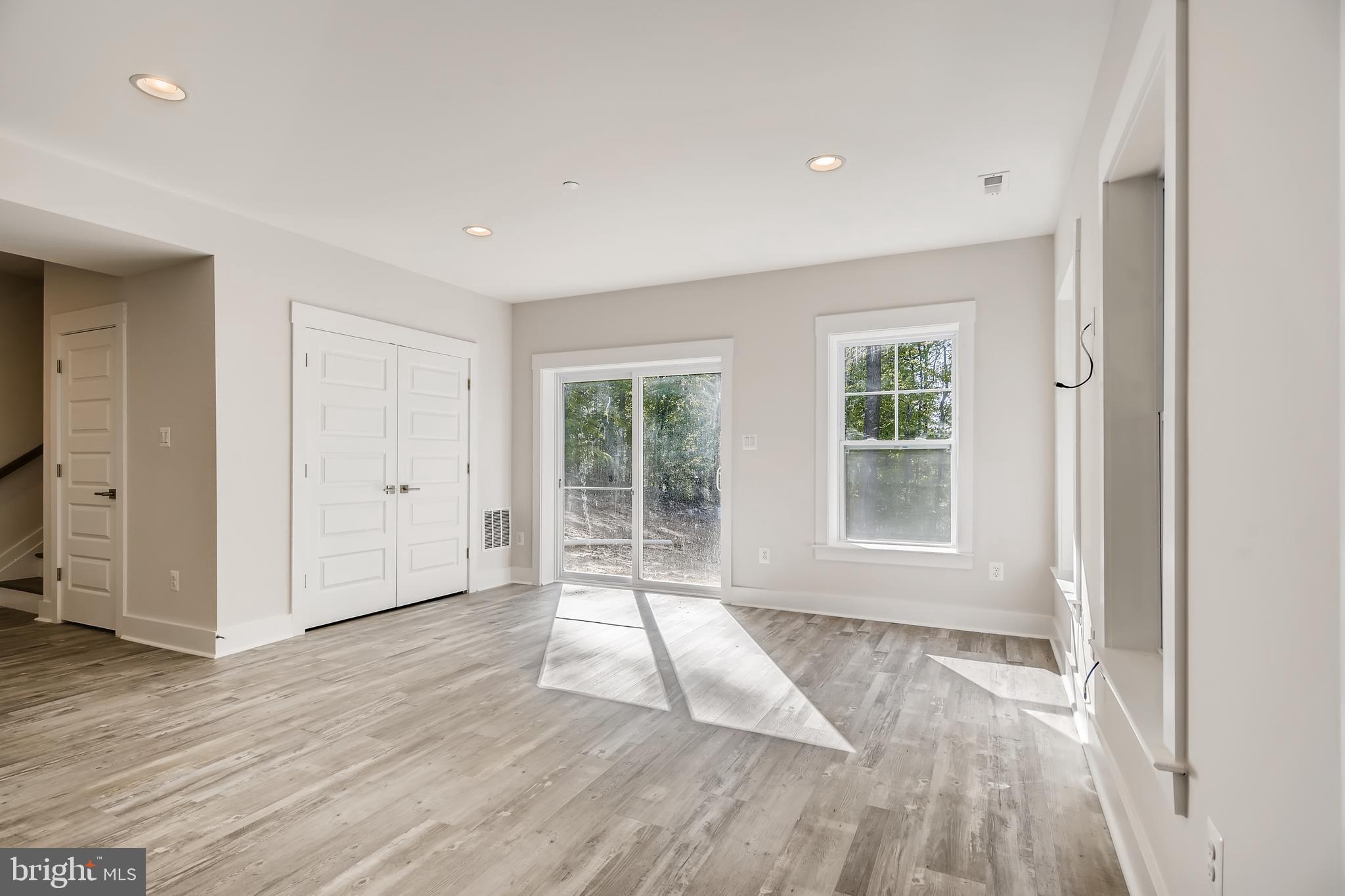 1215 B Providence Road Towson, MD 21286 - Photo 19 of 27 Lower Level - Spacious Family Room with walk-out