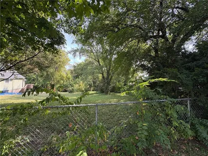 $30,000 | 6127 Tracy Avenue, Kansas City, MO 64110