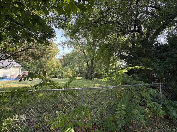 $30,000 | 6127 Tracy Avenue, Kansas City, MO 64110
