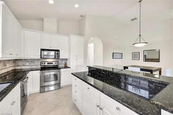 $5,300 | 684 98th Avenue North, Naples, FL 34108