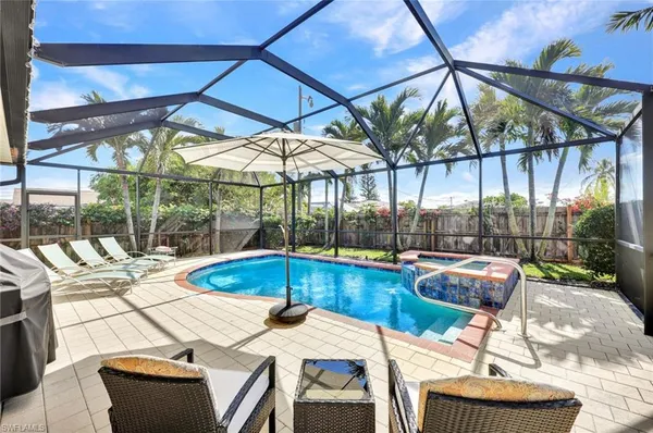 $5,300 | 684 98th Avenue North, Naples, FL 34108