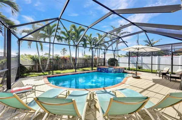 $5,300 | 684 98th Avenue North, Naples, FL 34108