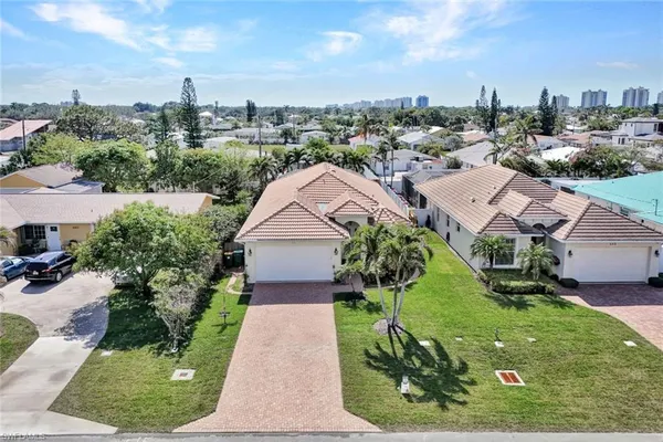 $5,300 | 684 98th Avenue North, Naples, FL 34108