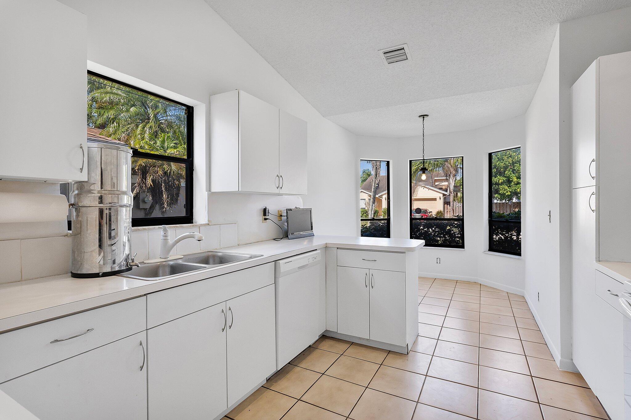 8558 Brody Way Boca Raton, FL 33433 - Photo 12 of 20 20-web-or-mls-0E2A7487