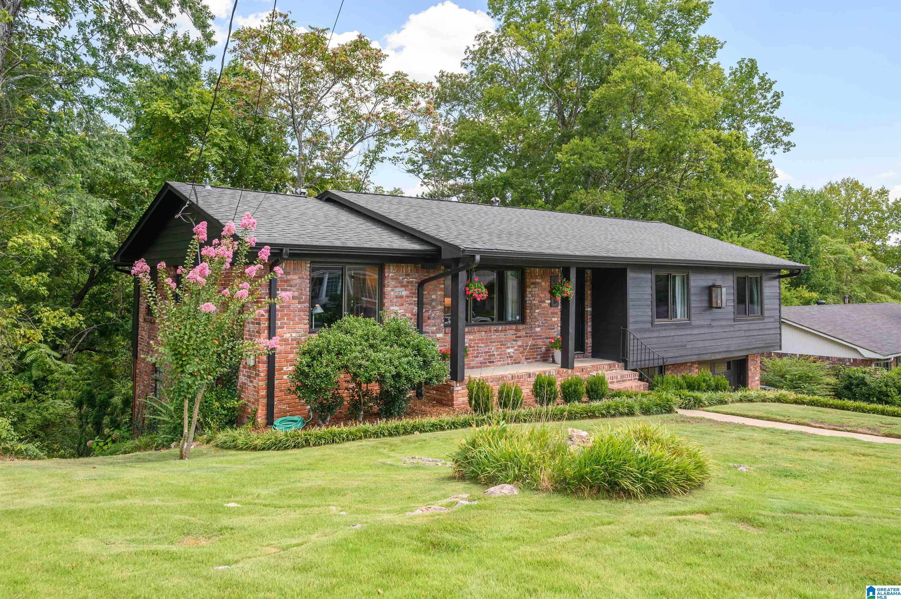5808 Southhall Road Birmingham, AL 35213 - Photo 1 of 52