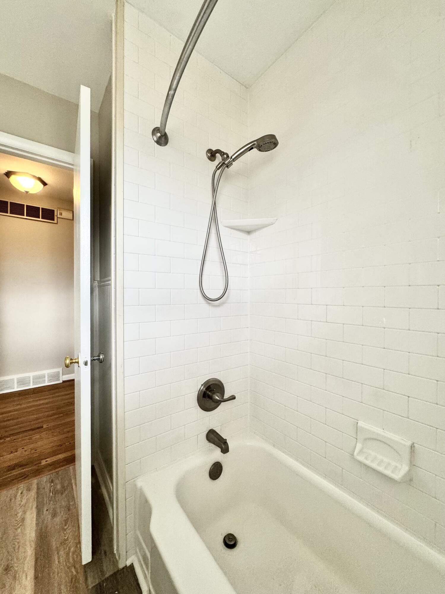 2156 Violet Road Lexington, KY 40504 - Photo 20 of 45 IMG_7844