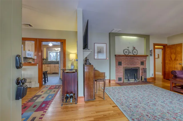 $624,900 | 14 Oak Street, Cornwall, NY 12518