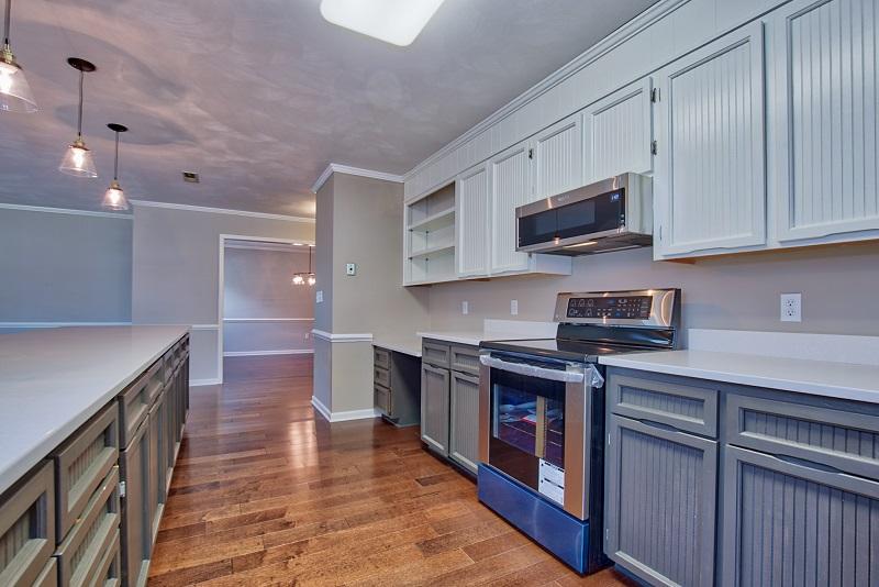 1677 Millbridge Road Salem, VA 24153 - Photo 19 of 30 Kitchen5