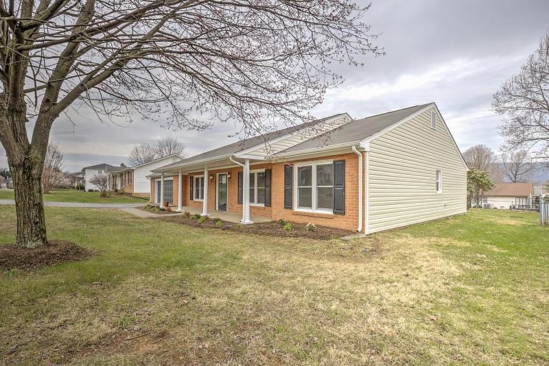 1677 Millbridge Road Salem, VA 24153 - Photo 4 of 30 Front3
