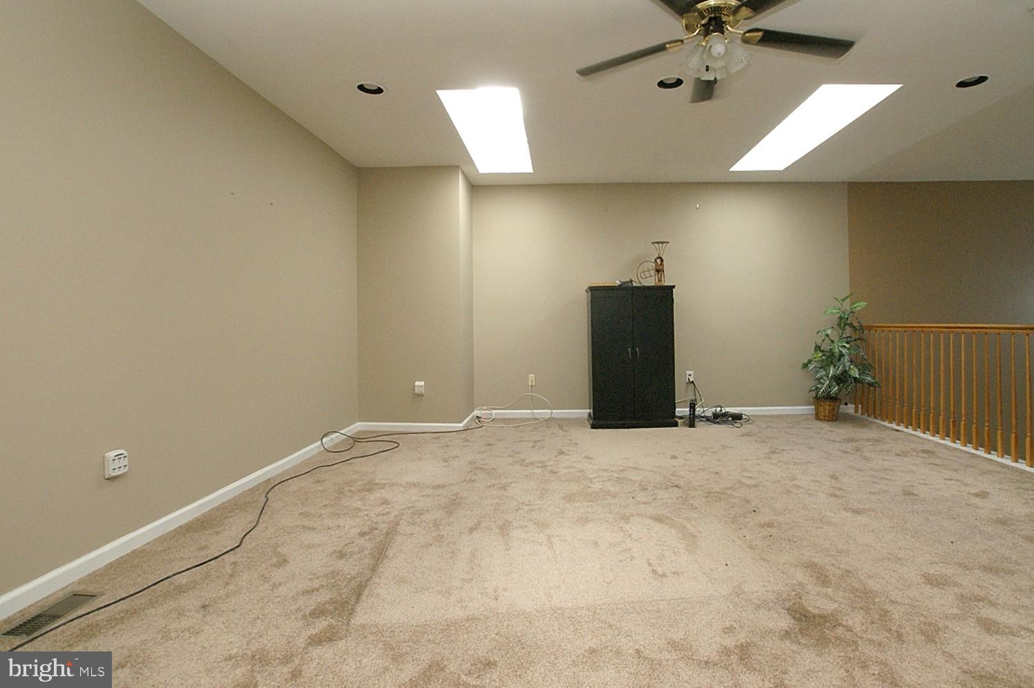 64 Windingbrook Road Bordentown, NJ 08505 - Photo 12 of 44 Family Room