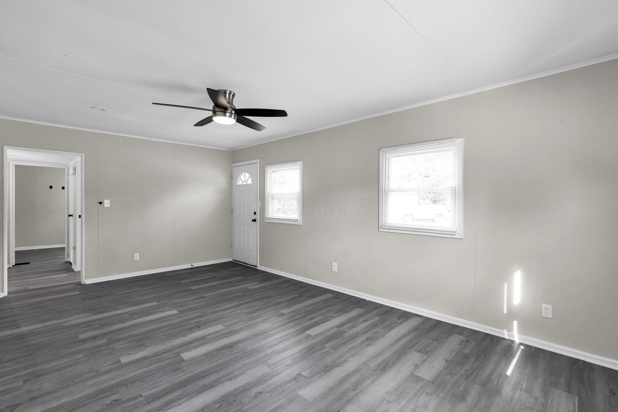 442 South Hampton Road Columbus, OH 43213 - Photo 10 of 29