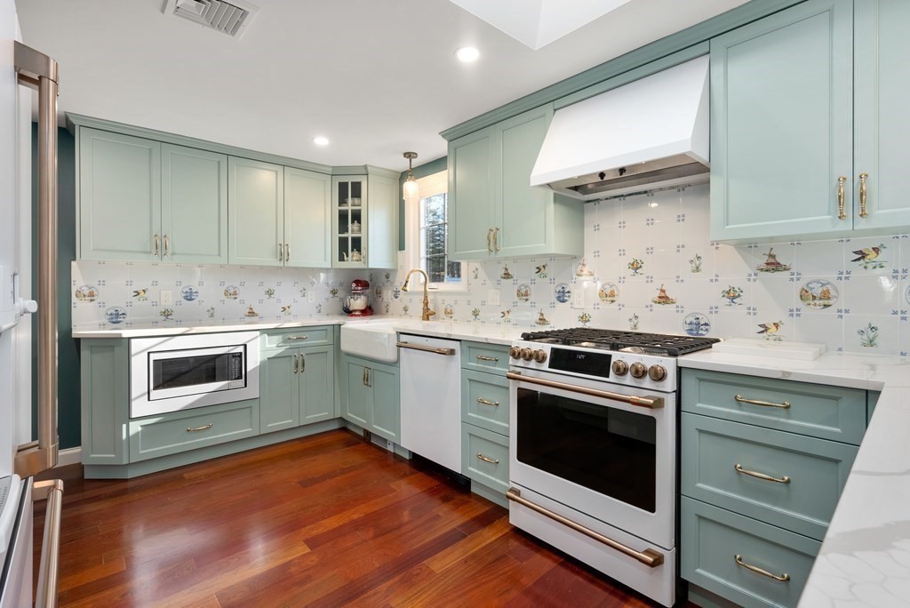 20 Maplecroft Road Canton, MA 02021 - Photo 11 of 40 Gallery Image 11