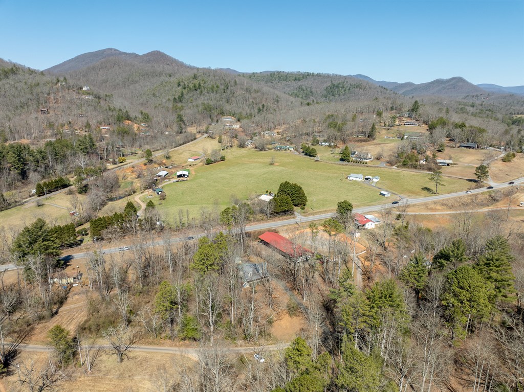 3256 Foster Road Hiawassee, GA 30546 - Photo 34 of 47 Gallery Image 34