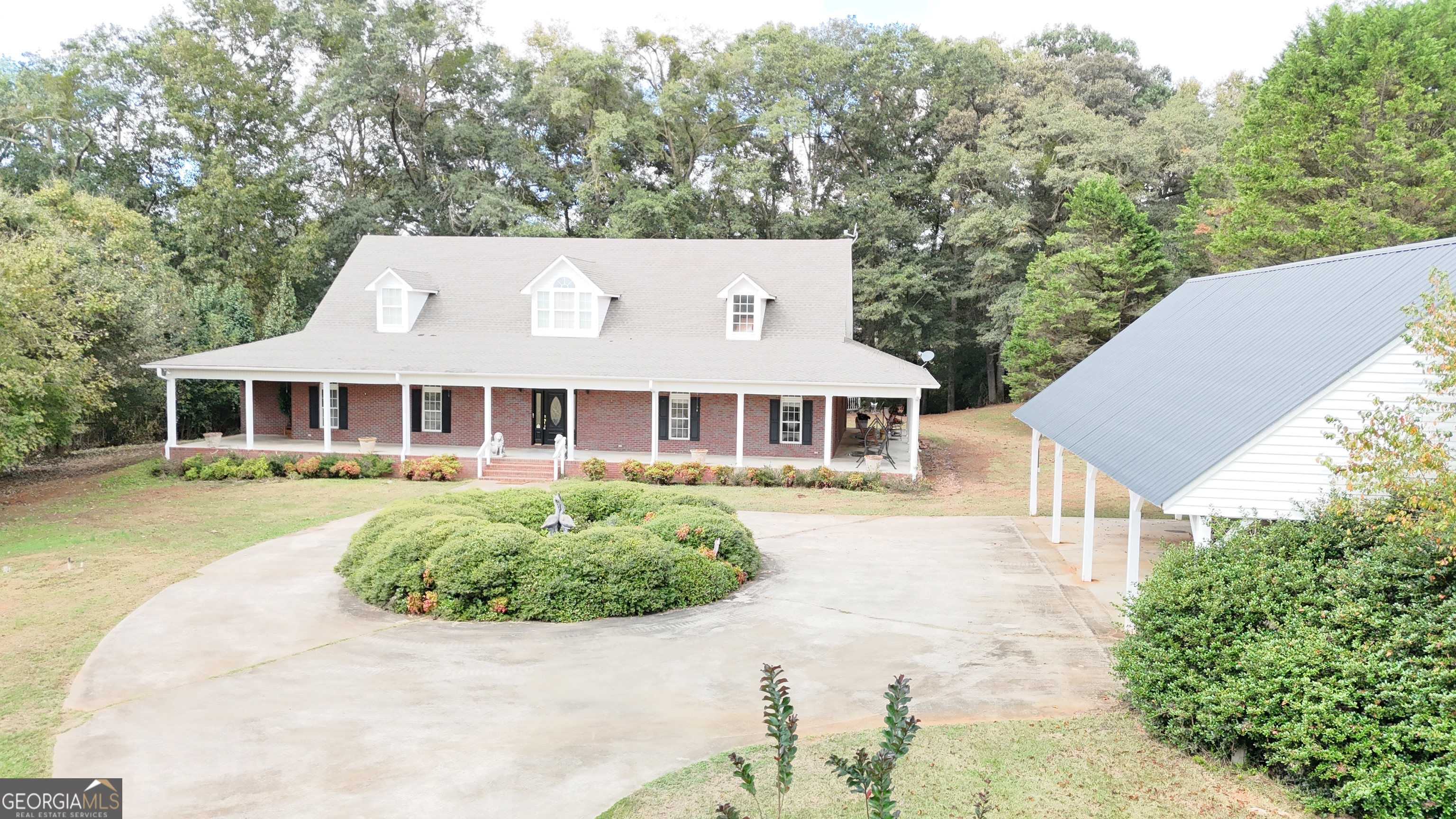 1398 Vanna Road Royston, GA 30662 - Photo 2 of 58