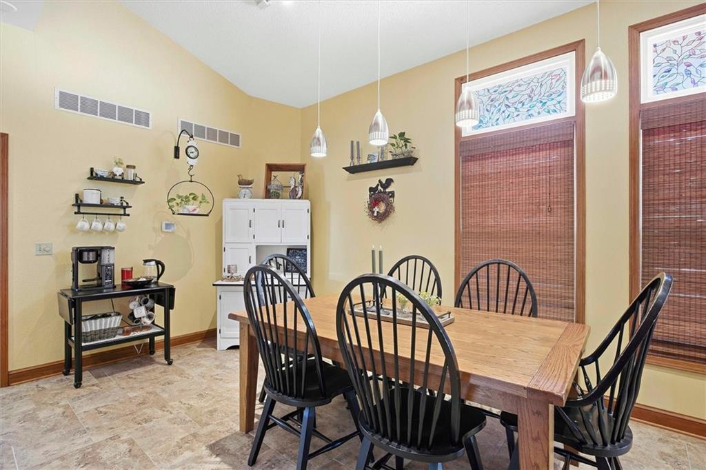 20189 167th Street Basehor, KS 66007 - Photo 16 of 64