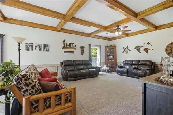 $695,000 | 20189 167th Street, Basehor, KS 66007
