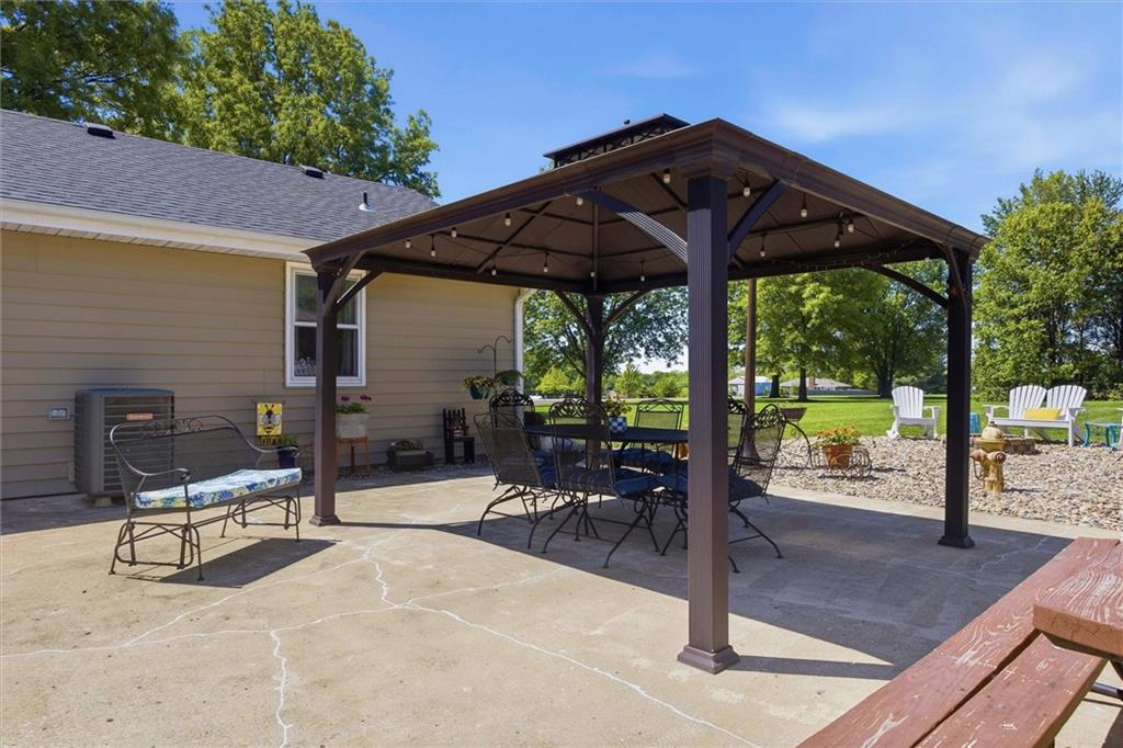 20189 167th Street Basehor, KS 66007 - Photo 41 of 64