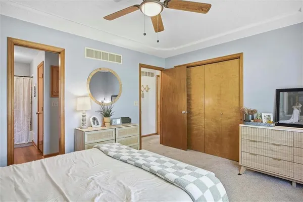 $695,000 | 20189 167th Street, Basehor, KS 66007