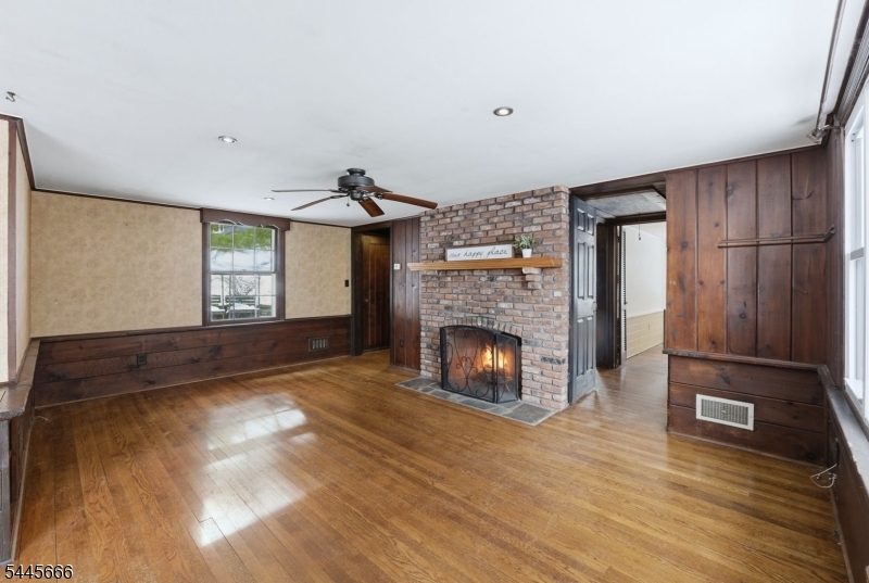 41 Summit Road Sparta, NJ 07871 - Photo 10 of 27 Gallery Image 10