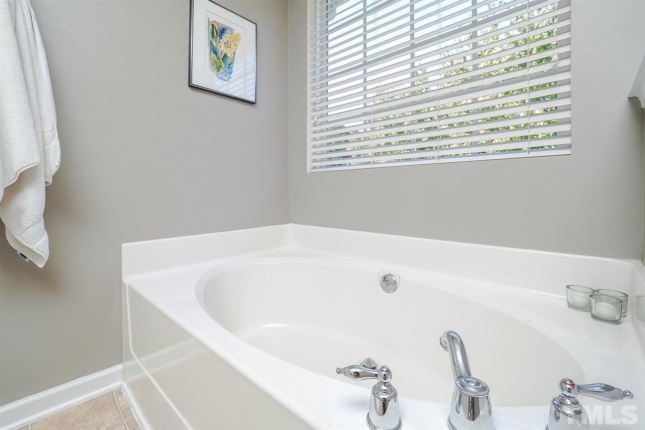 106 Caley Road Apex, NC 27502 - Photo 10 of 17 Gallery Image 10
