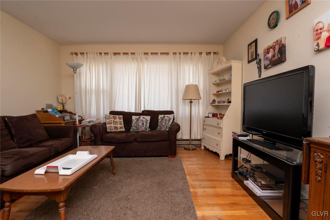378 Fairview Street Emmaus, PA 18049 - Photo 11 of 47 Gallery Image 11