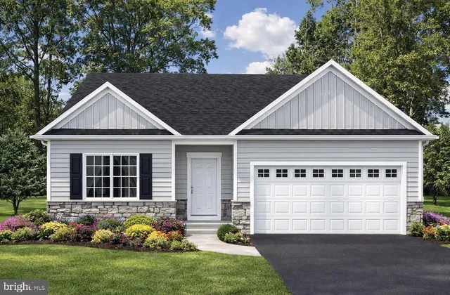 $465,900 | 225 Pilgrim Drive, Lancaster, PA 17603