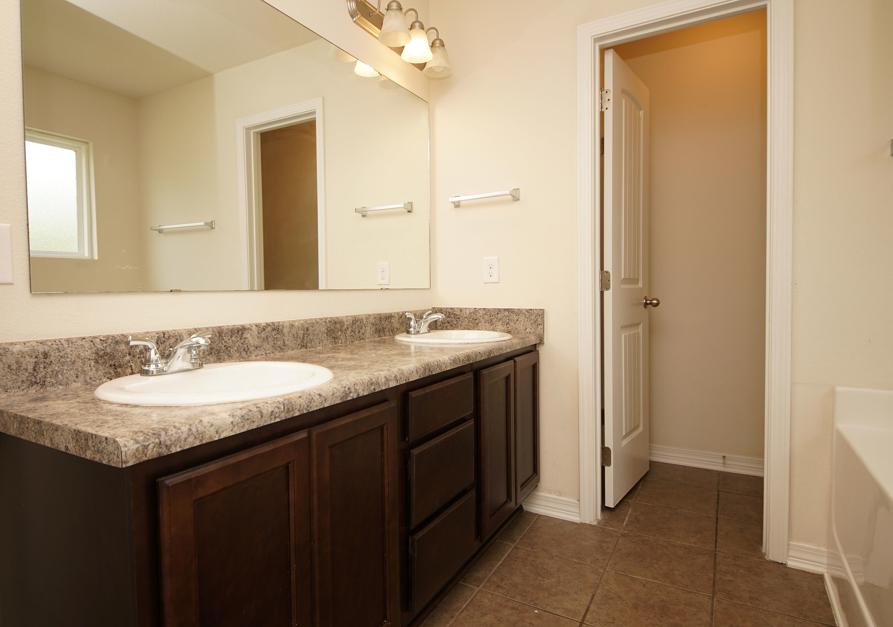 2358 Duncan Ridge Drive Navarre, FL 32566 - Photo 21 of 36 Gallery Image 21
