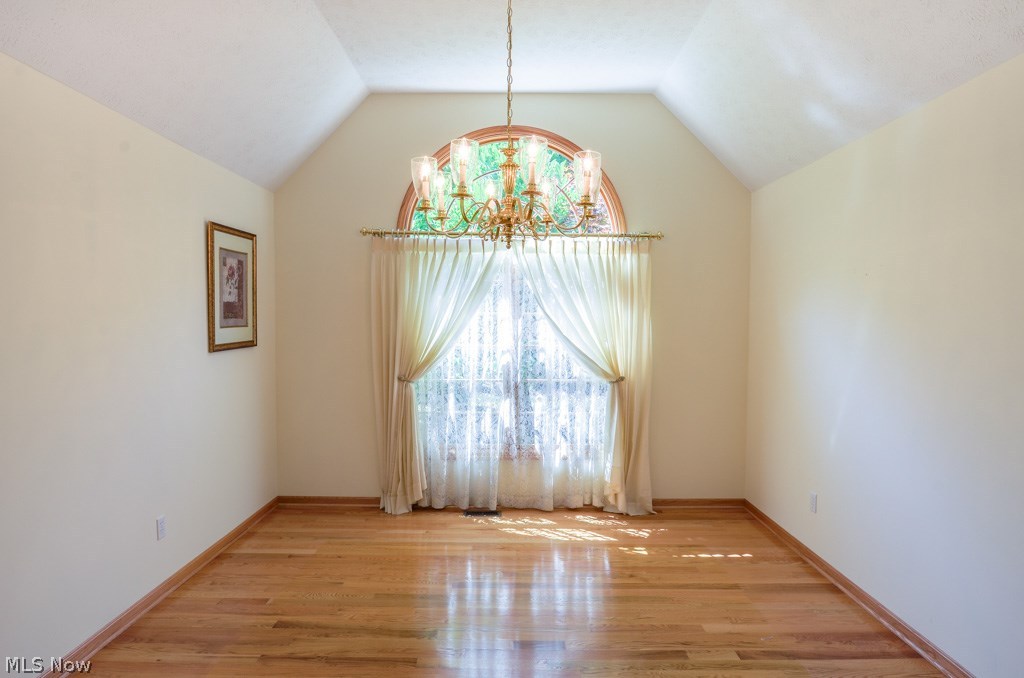 3393 Walter Road North Olmsted, OH 44070 - Photo 11 of 35 Gallery Image 11