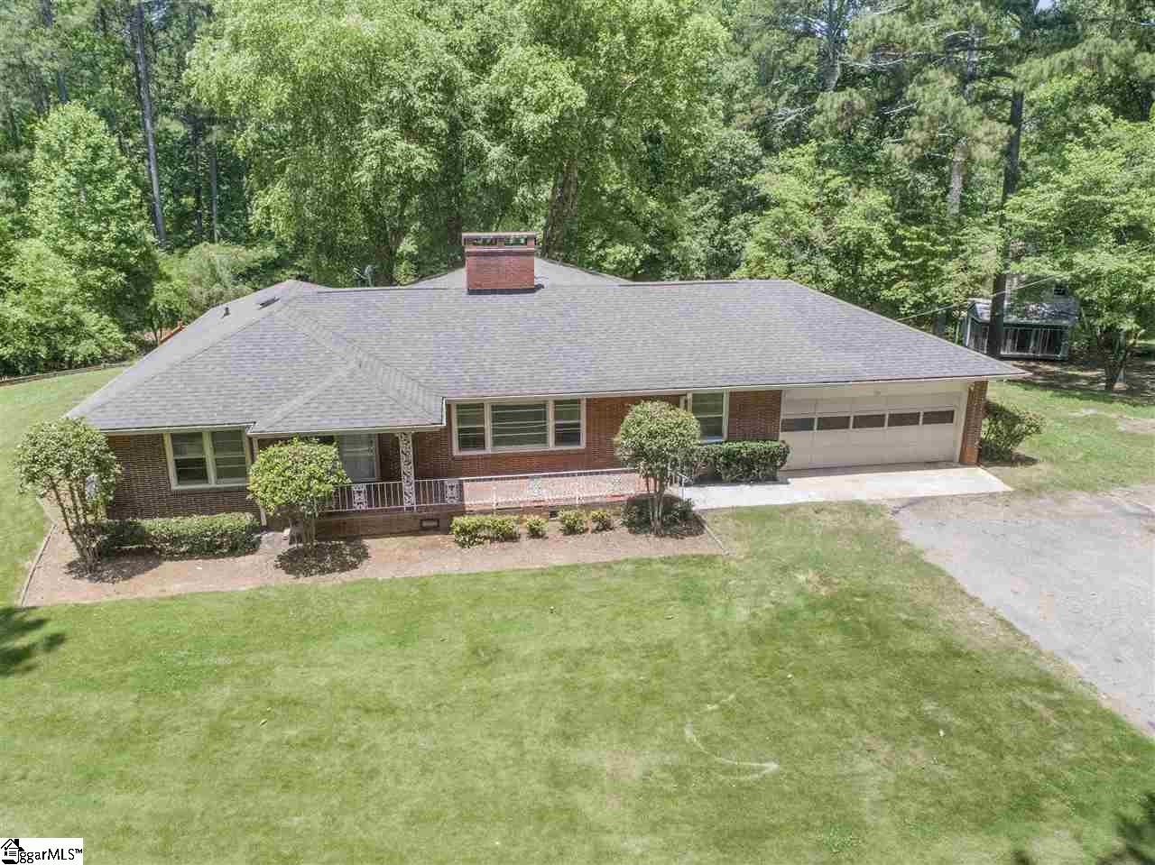 537 Azar Road Seneca, SC 29672 - Photo 4 of 36